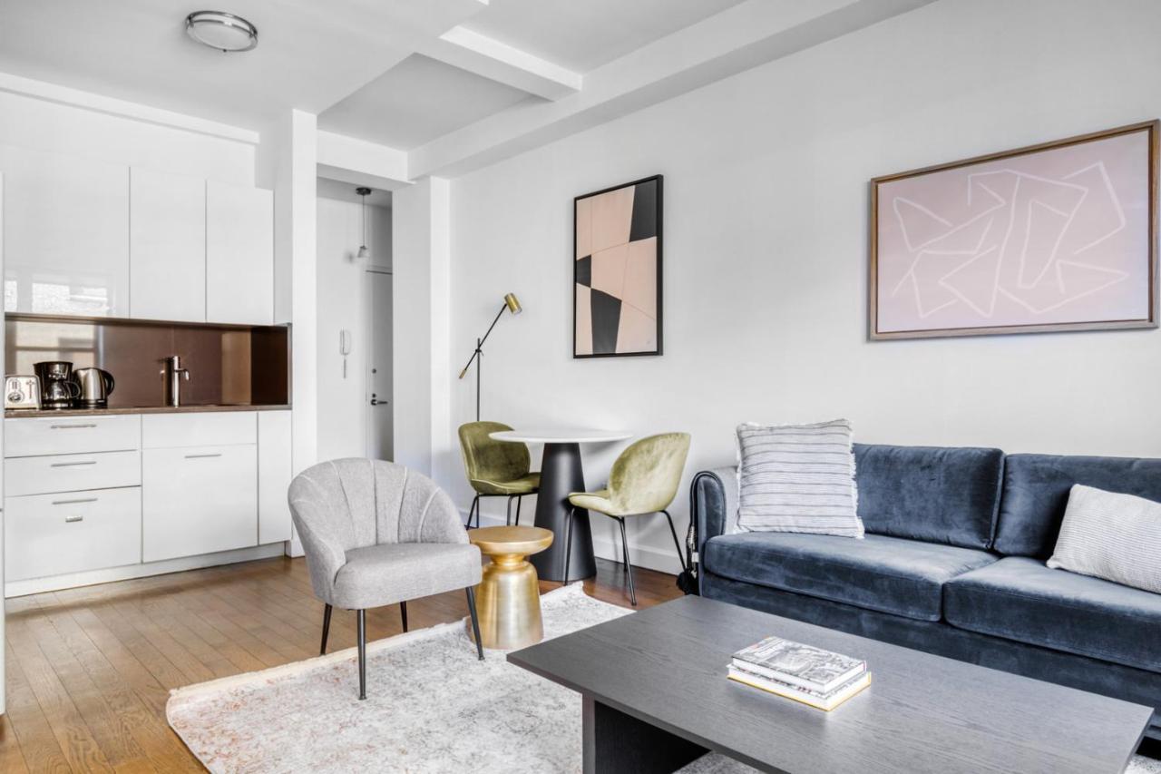 Uws 1br W Doorman Elevator Gym Nr Park Nyc-679 Apartment *
