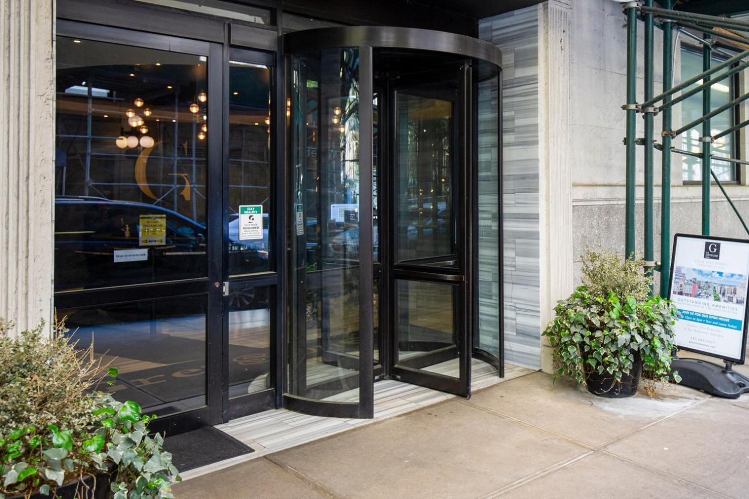 Apartment Uws 1br W Doorman Elevator Gym Nr Park Nyc-679 New York